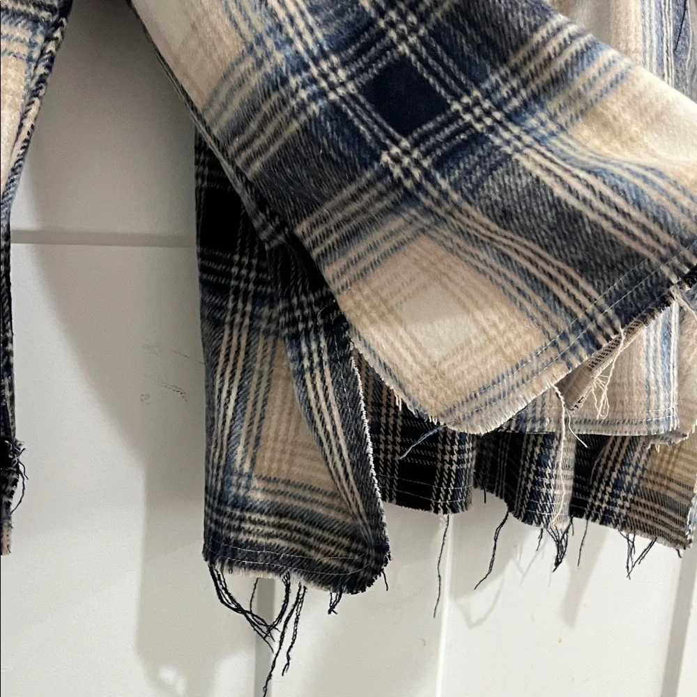 Plaid Frayed Hem Flannel Shacket - Picture 4 of 5